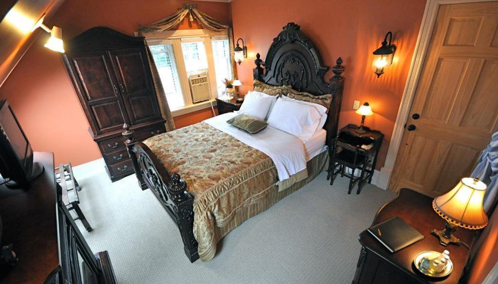 Creighton Manor Inn Bed & Breakfast Orillia Rum bild